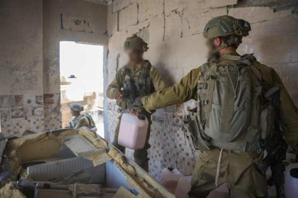 富邦优配 以军在加沙城郊区恢复作战 警告当地平民向南撤离